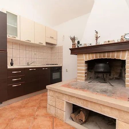 House Vela Lozna بوستيرا