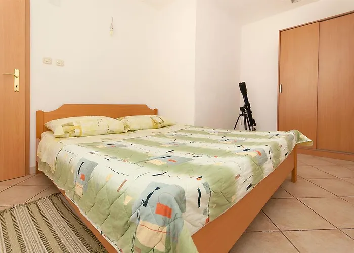 House Vela Lozna بيت للعطل